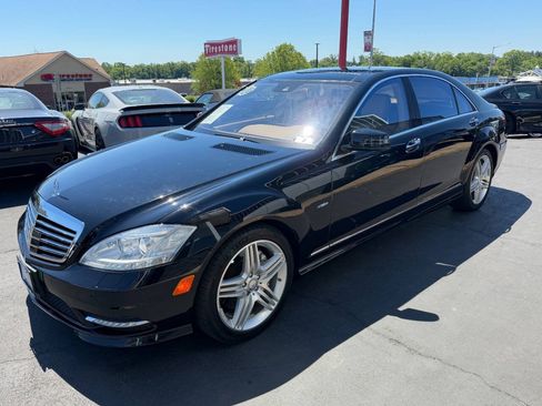 Used 2012 Mercedes-Benz S 550 4MATIC image 4