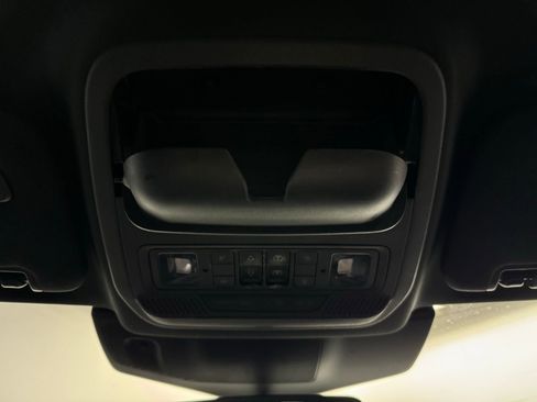 Used 2021 Ford Explorer ST w/ ST Street Pack image 22