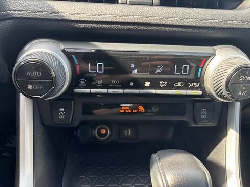 Used 2024 Toyota RAV4 XLE w/ Convenience Package FWD image 12