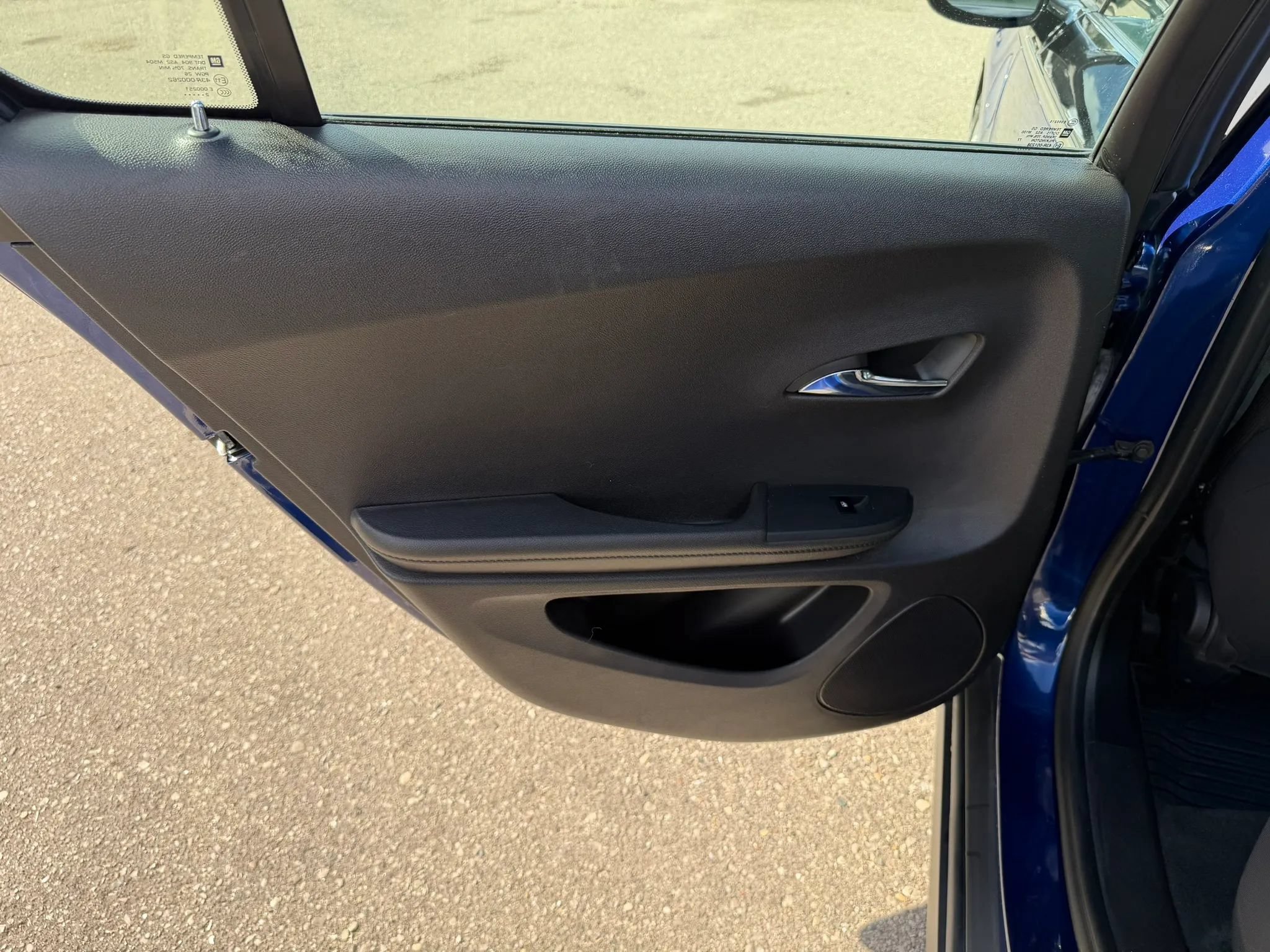 Used 2013 Chevrolet Volt w/ Comfort Package FWD image 28