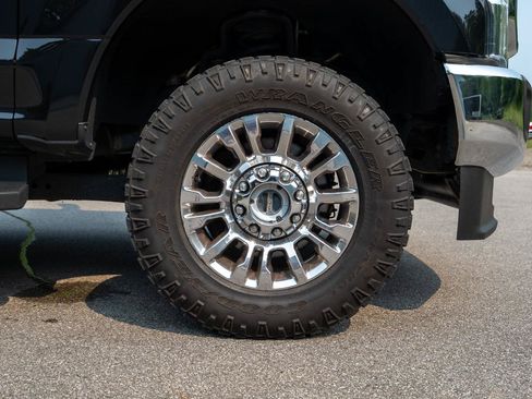 Used 2020 Ford F350 Lariat w/ Lariat Ultimate Package AWD/4WD image 10
