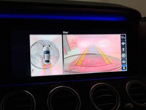 Used 2020 Mercedes-Benz E 350 4MATIC Sedan w/ Parking Assistance Package image 34