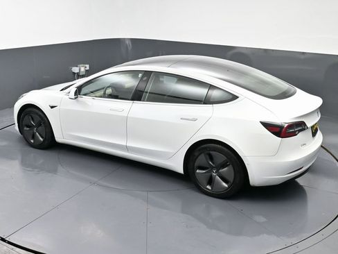Used 2019 Tesla Model 3 Standard Range Plus image 46