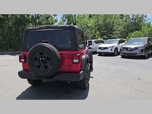 Used 2021 Jeep Wrangler Sport AWD/4WD image 29