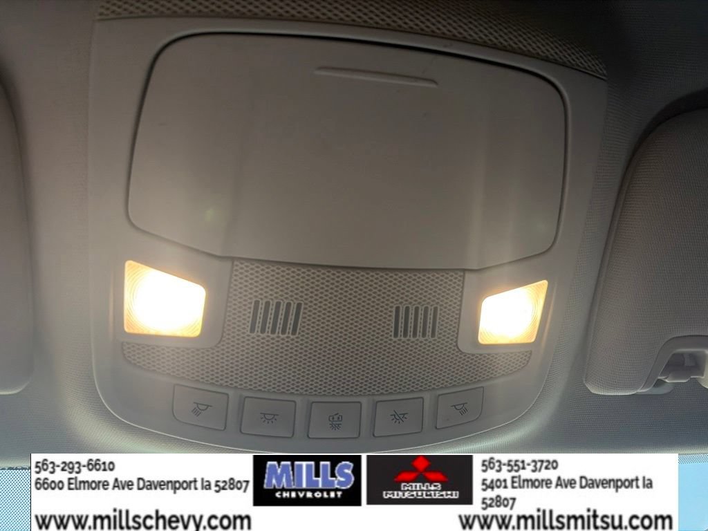 Used 2017 Ford Fusion SE w/ Fusion SE Technology Package FWD image 19