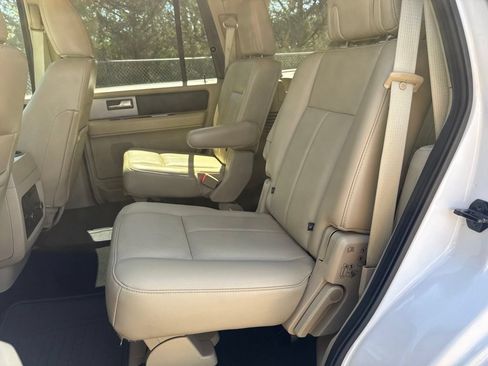 Used 2017 Ford Expedition Limited w/ Equipment Group 301A AWD/4WD image 32
