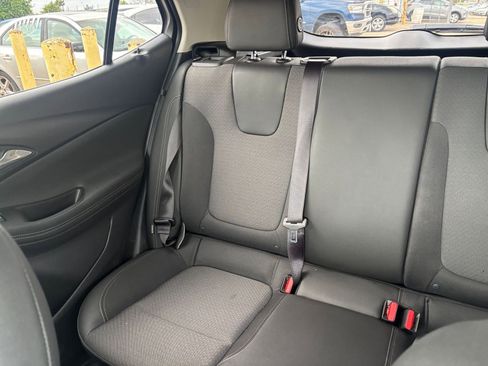 Used 2025 Buick Encore GX Preferred image 38