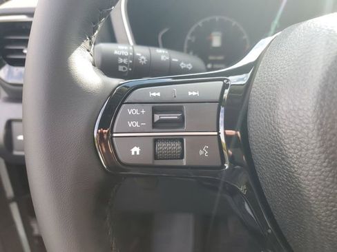 New 2025 Honda Pilot Touring image 32