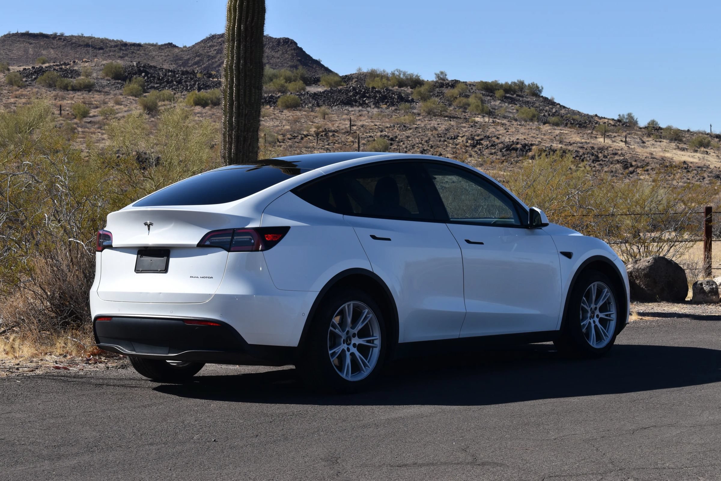 Used 2023 Tesla Model Y Long Range AWD/4WD image 7