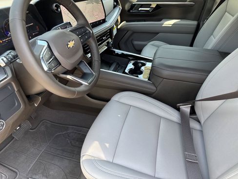 New 2026 Chevrolet Suburban LT w/ Comfort Package RWD image 10