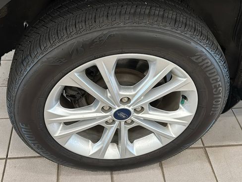 Used 2019 Ford Escape SEL FWD image 28