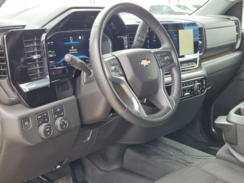 Certified 2023 Chevrolet Silverado 1500 LT w/ Z71 Off-Road Package image 10