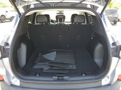 Used 2022 Ford Escape SEL w/ Technology Package AWD/4WD image 30