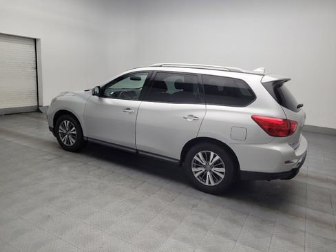 Used 2020 Nissan Pathfinder SL image 3