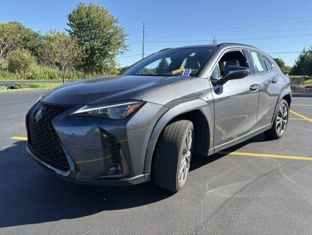 Used 2024 Lexus UX 250h F Sport AWD/4WD image 5