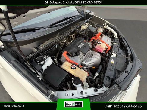 Used 2018 Toyota RAV4 XLE image 32