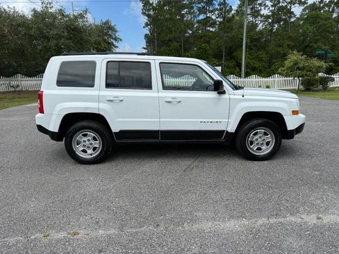 Used 2016 Jeep Patriot Sport w/ Power Value Group image 8