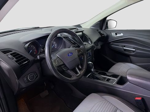 Used 2017 Ford Escape SE w/ Equipment Group 201A image 10