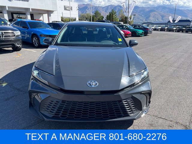Used 2025 Toyota Camry SE FWD image 8