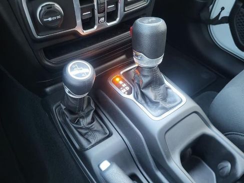 Used 2023 Jeep Wrangler Unlimited Sport AWD/4WD image 20