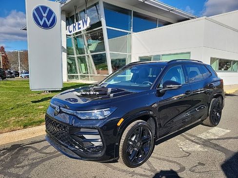 New 2026 Volkswagen Tiguan SE R-Line image 1