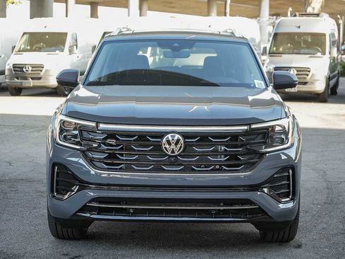 New 2026 Volkswagen Atlas SEL Premium R-Line AWD/4WD image 2