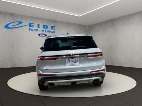 Used 2025 Lincoln Corsair AWD w/ Towing Package image 2