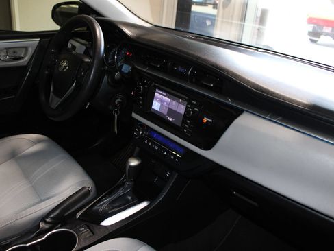 Used 2016 Toyota Corolla LE FWD image 24