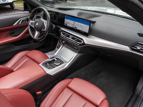 Used 2024 BMW M440i Convertible w/ Premium Package RWD image 28