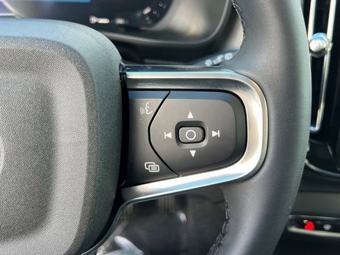 Certified 2026 Volvo XC40 B5 Plus w/ Protection Package Premier image 26