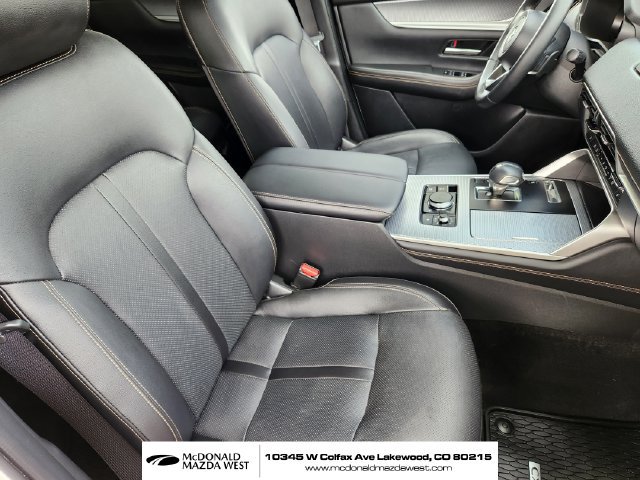 Used 2024 MAZDA CX-90 Plug-In Hybrid w/ Preferred AWD/4WD image 13