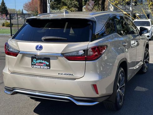 Used 2018 Lexus RX 450hL Premium w/ Premium Package image 18