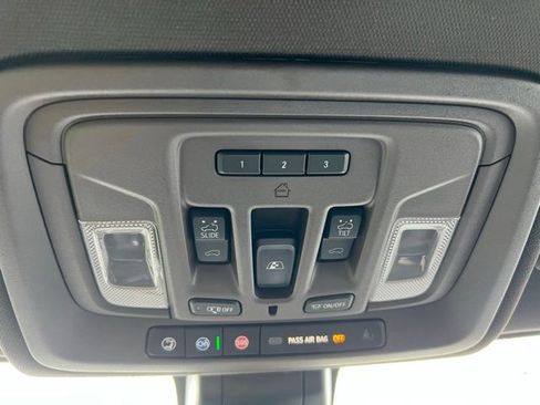 Used 2020 GMC Sierra 1500 SLT w/ SLT Premium Plus Package AWD/4WD image 19
