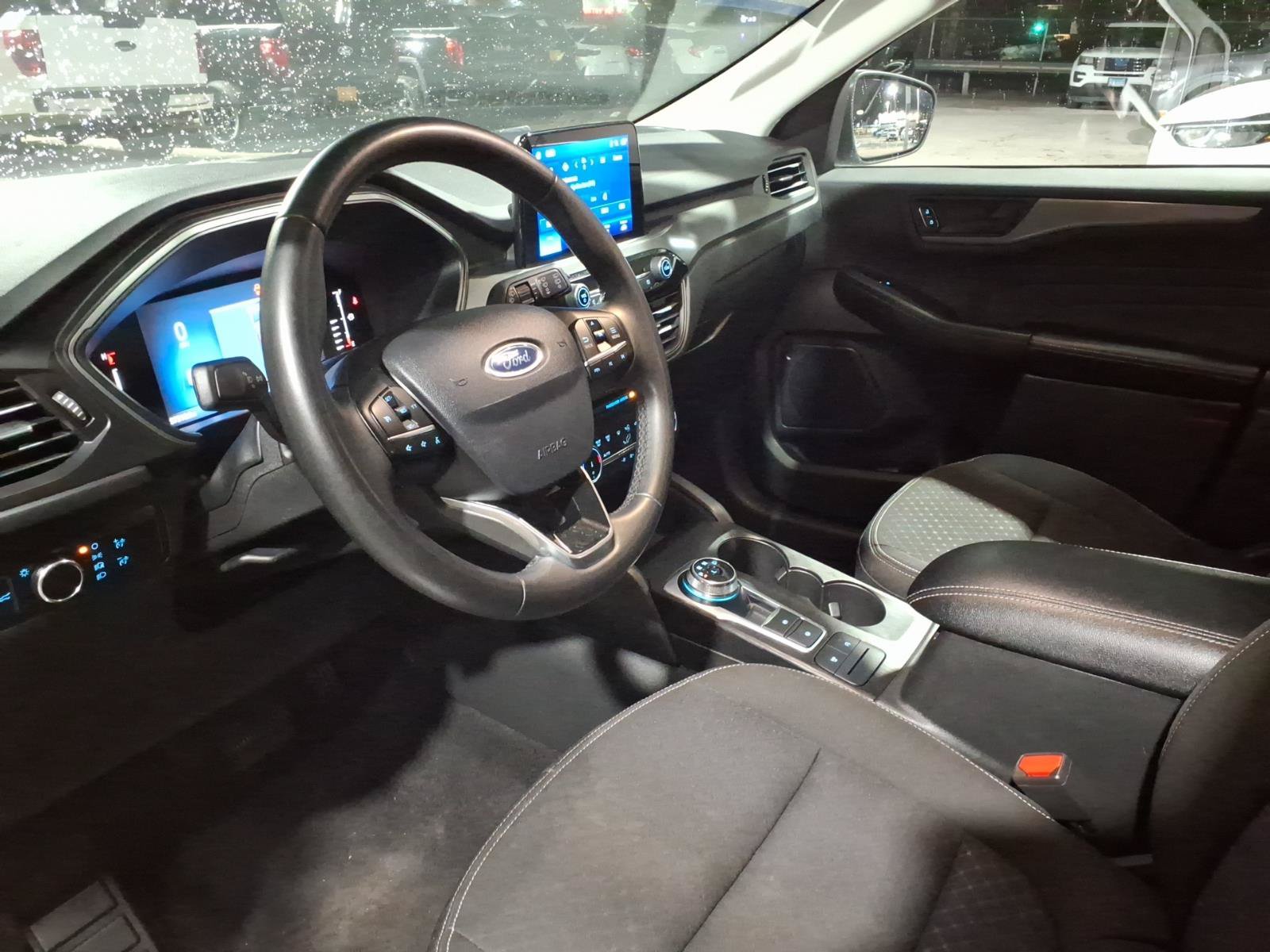 Certified 2024 Ford Escape Active FWD image 10