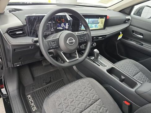 Certified 2025 Nissan Kicks SV FWD image 15
