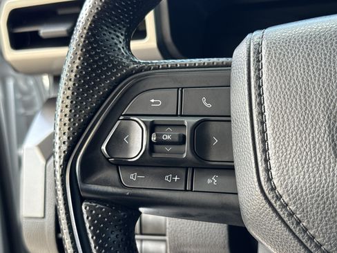Used 2025 Toyota Tacoma SR5 AWD/4WD image 20