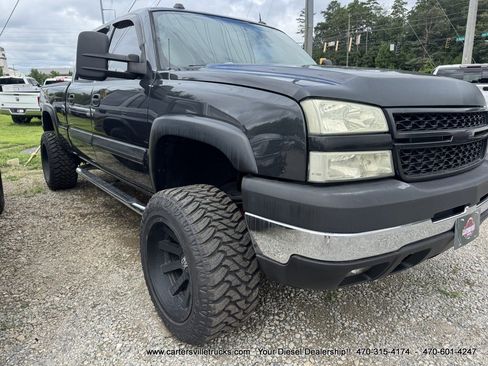 Used 2005 Chevrolet Silverado 2500 LT w/ Heavy-Duty Power Package AWD/4WD image 5