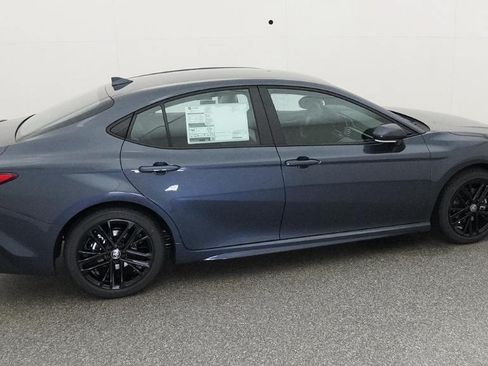 Used 2026 Toyota Camry SE FWD image 44