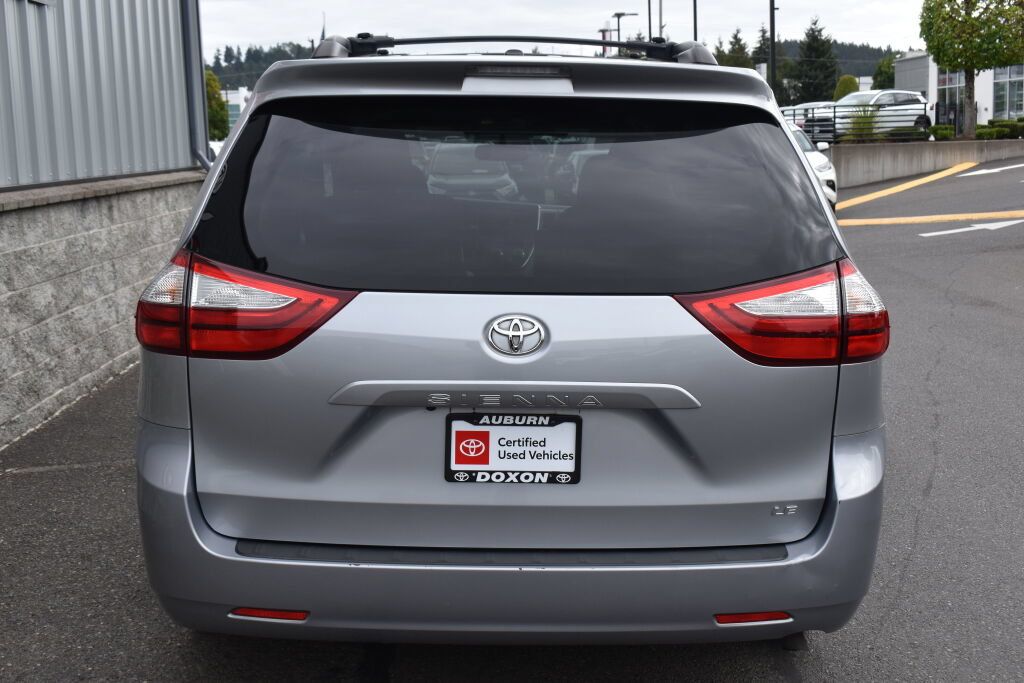 Certified 2016 Toyota Sienna LE FWD image 5