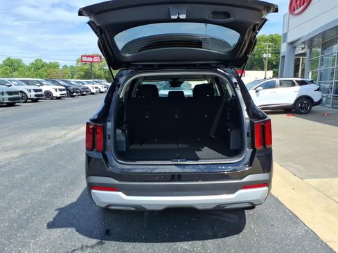 New 2026 Kia Sorento LX FWD image 6
