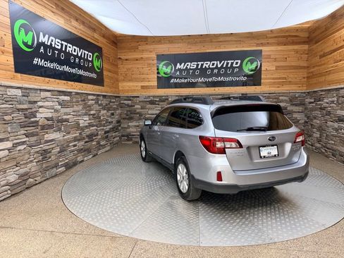 Used 2017 Subaru Outback 2.5i Premium AWD/4WD image 7