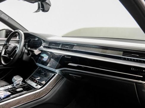 Used 2022 Audi A8 L 3.0T w/ Executive Package AWD/4WD image 17