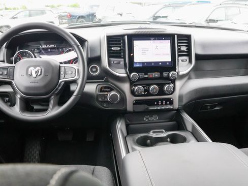 New 2026 RAM 1500 Express AWD/4WD image 16