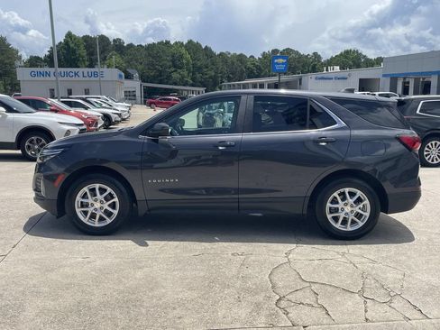 Used 2023 Chevrolet Equinox LT FWD image 2