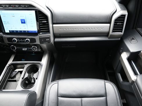 Used 2022 Ford F250 Lariat w/ Tremor Off-Road Package image 38