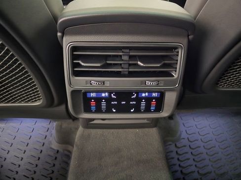 New 2026 Audi Q8 Prestige image 34