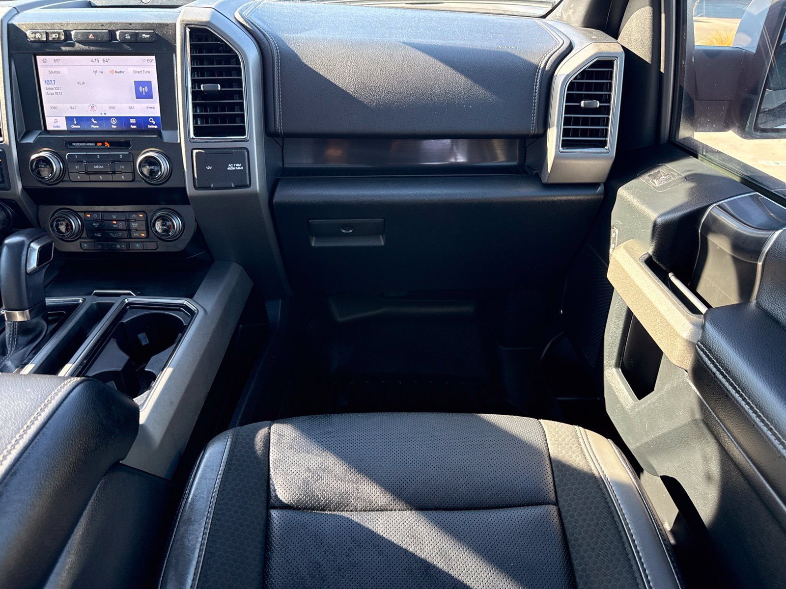 Used 2019 Ford F150 Raptor w/ Equipment Group 802A Luxury AWD/4WD image 23