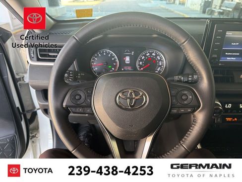 Used 2021 Toyota RAV4 XLE w/ Convenience Package image 18
