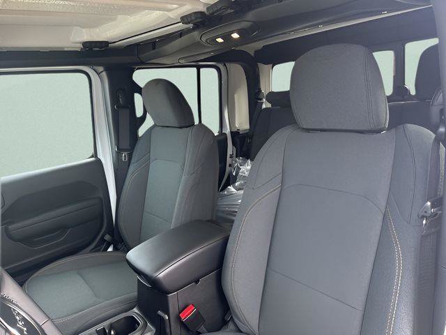 New 2026 Jeep Gladiator Sport AWD/4WD image 26