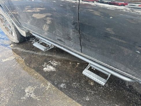 Used 2019 Toyota 4Runner TRD Off-Road Premium image 3